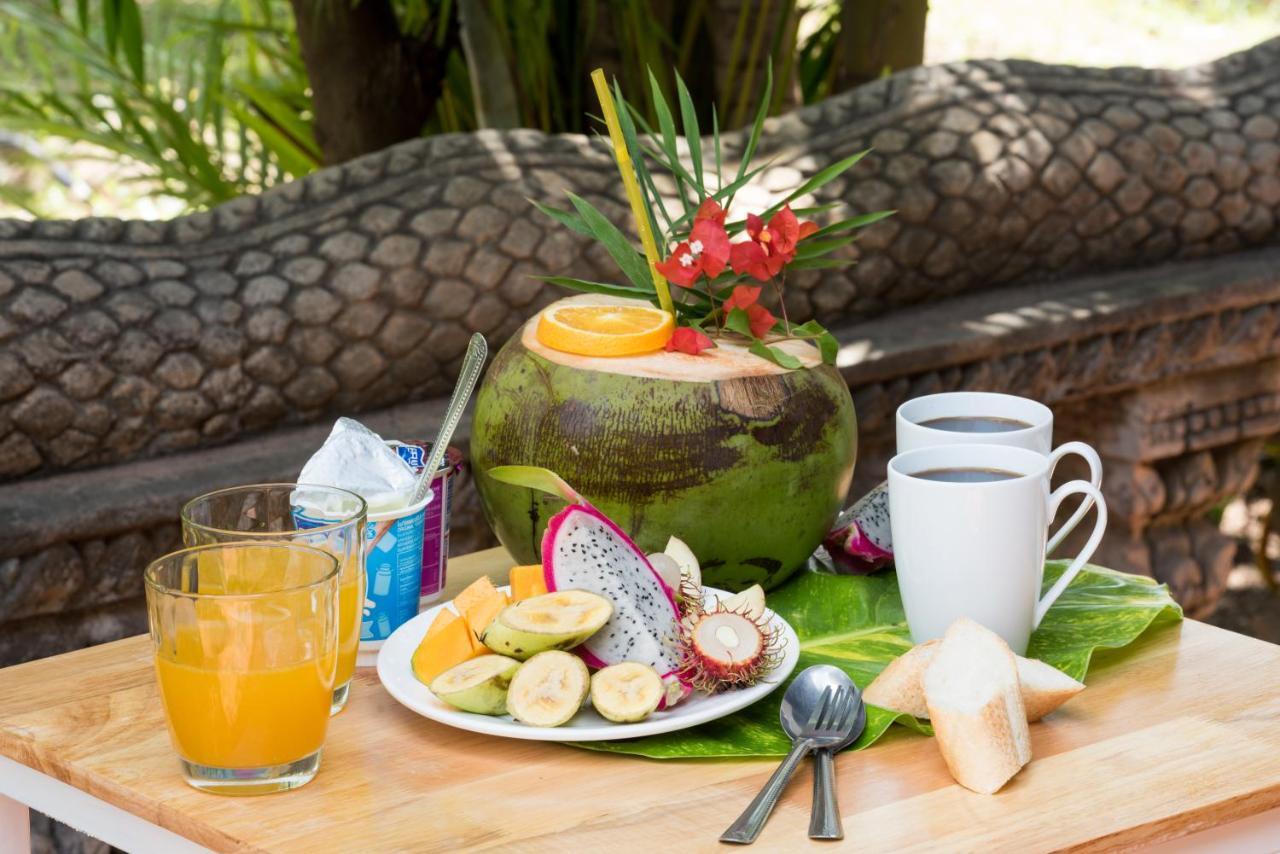 Barefoot Backpacker Resort Siem Reap Dış mekan fotoğraf