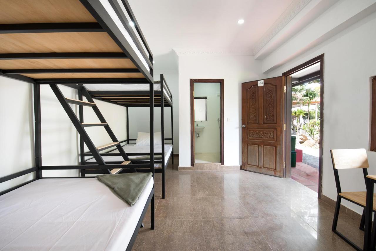 Barefoot Backpacker Resort Siem Reap Dış mekan fotoğraf