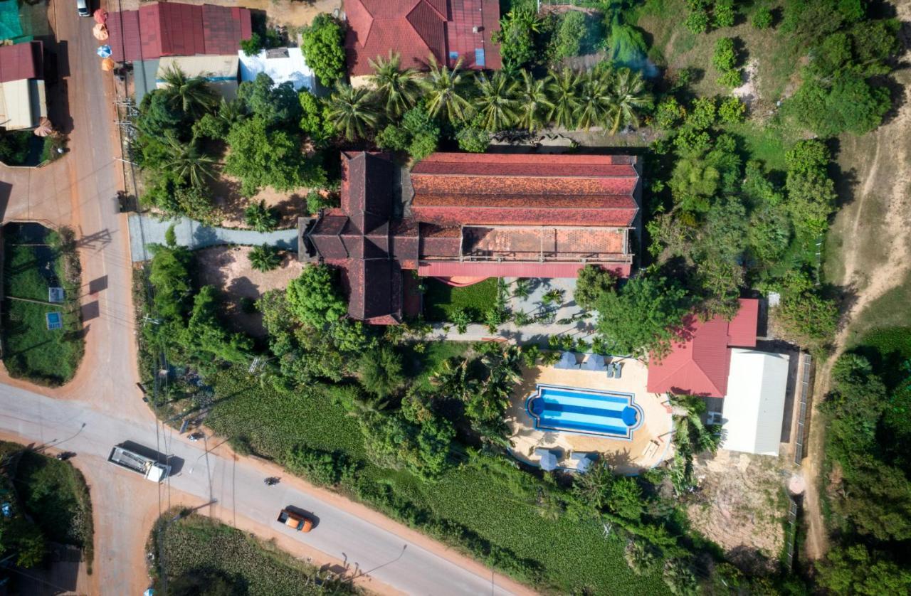 Barefoot Backpacker Resort Siem Reap Dış mekan fotoğraf